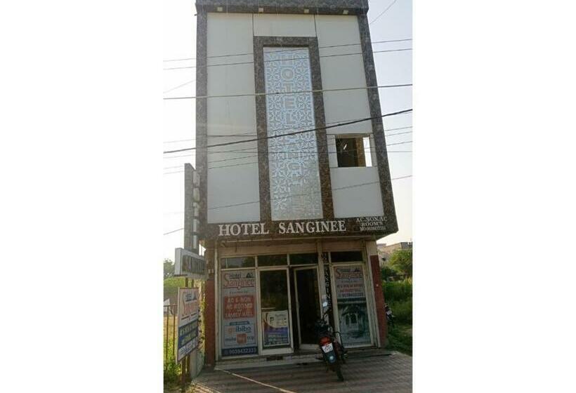 בית מלון כפרי Sanginee, Maheshwar