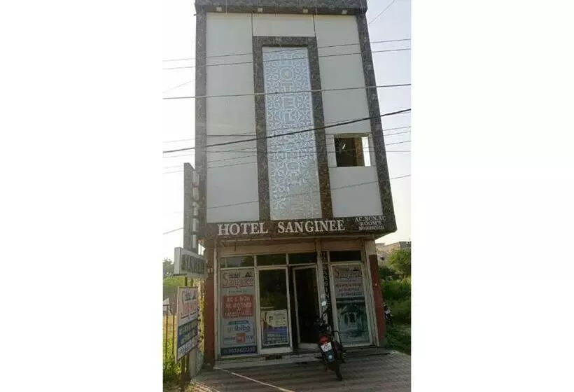 Hotelli Sanginee, Maheshwar