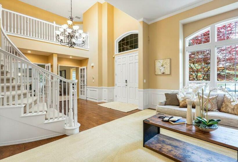 Panzió Upscale Beautiful House In Bellevue, Wa