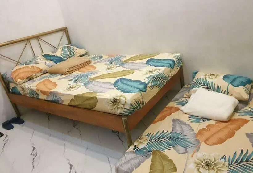 ベッドアンドブレックファースト Anikas Vacation Home