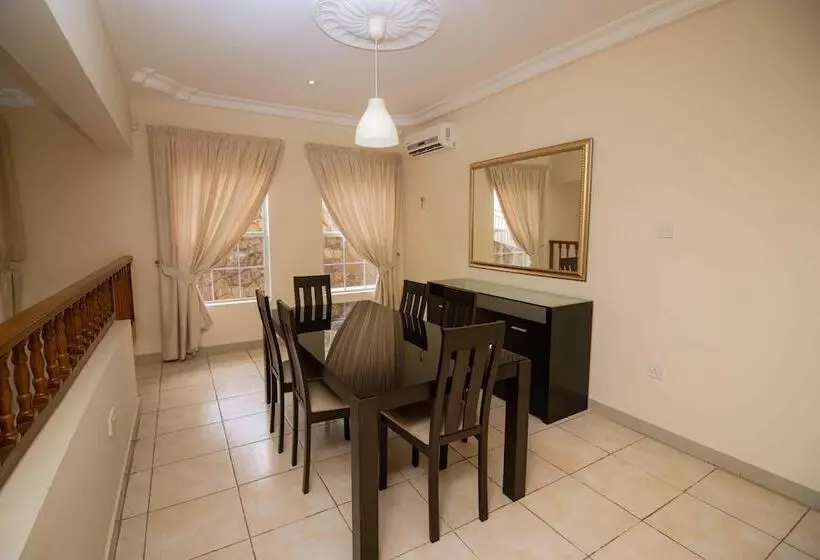 ベッドアンドブレックファースト Brown Hills Residences