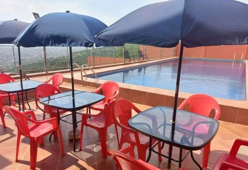 ベッドアンドブレックファースト Brown Hills Residences