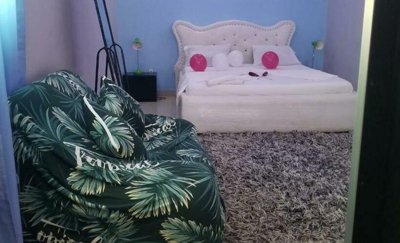 تختخواب و صبحانه Oasi Residencial