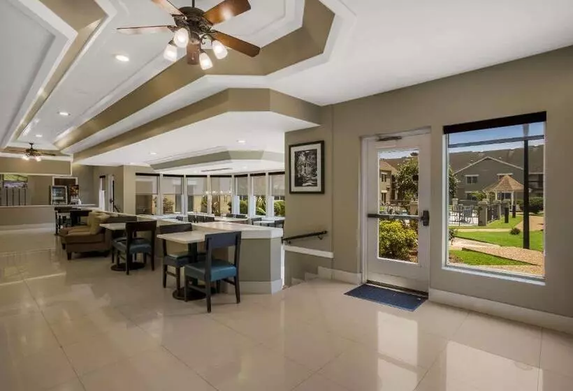 ホテル Mainstay Suites Savannah Midtown