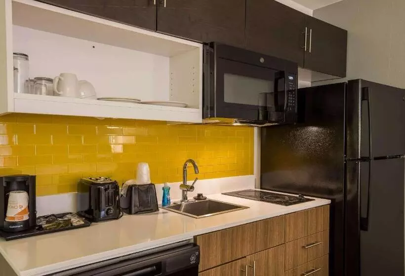 ホテル Mainstay Suites Savannah Midtown