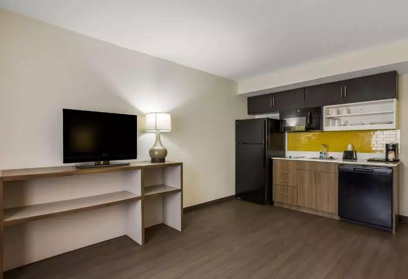 ホテル Mainstay Suites Savannah Midtown