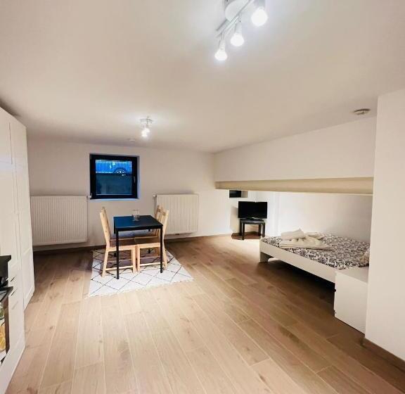 Oneluxstay Near Fashion District