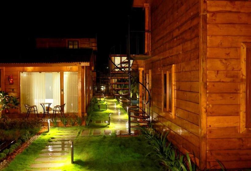 Wooden Ecr Sea Resort