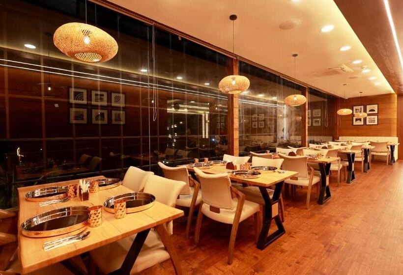 Wooden Ecr Sea Resort