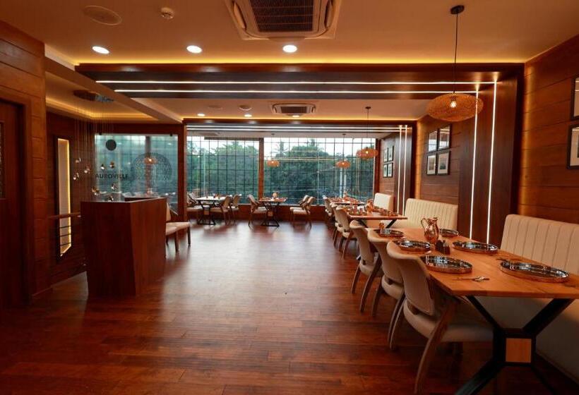 Wooden Ecr Sea Resort