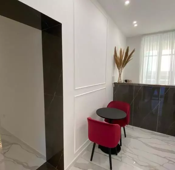 Gualtieri B&b   Luxurys