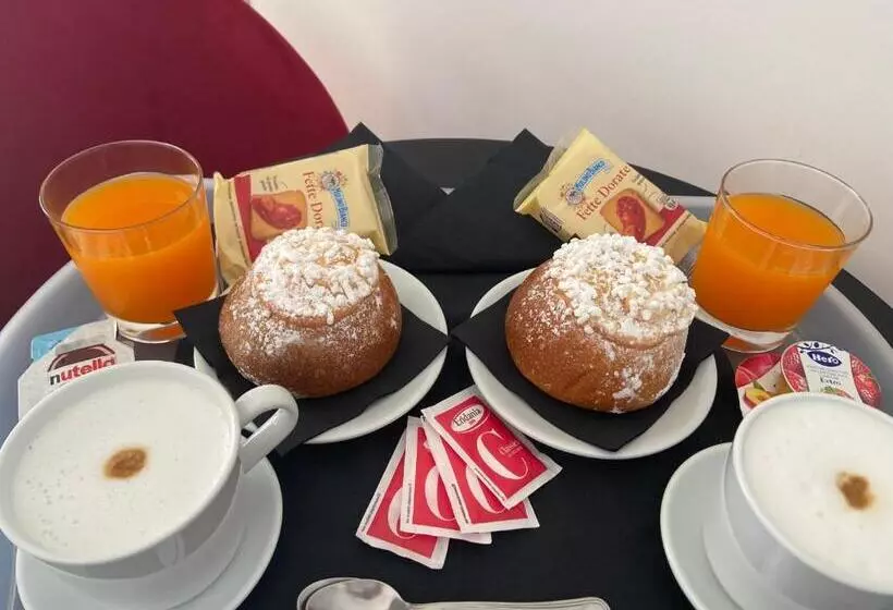 Gualtieri B&b   Luxurys