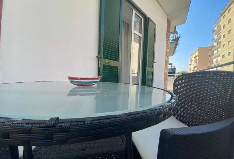 Gualtieri B&b   Luxurys