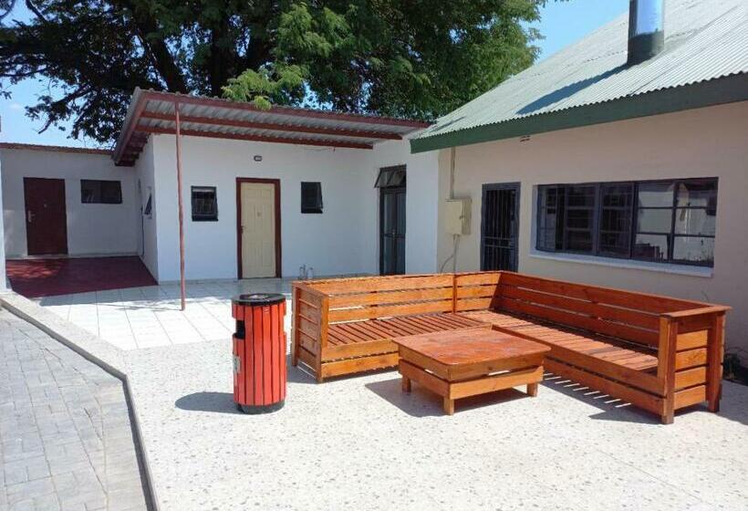 בית מלון כפרי 4th Avenue Themepark & Lodge