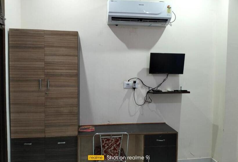 فندق Indraprastha By Wb Inn