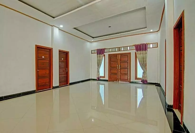 ホテル Oyo 91852 Prima Guesthouse Syariah