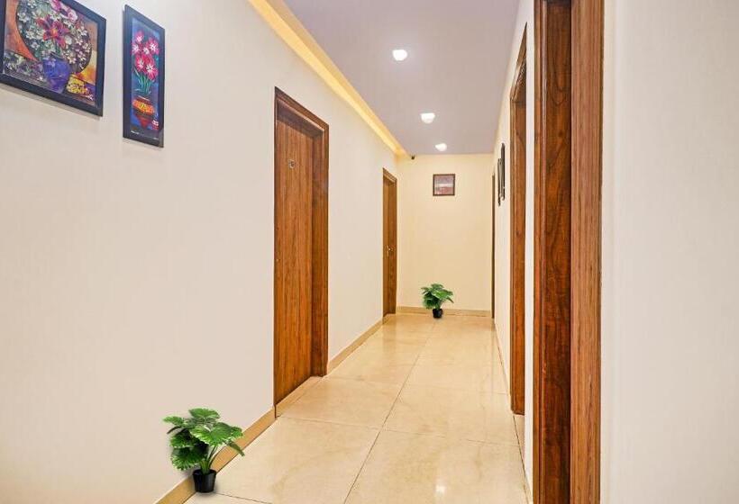 ホテル Oyo Flagship 70269  S P Residency