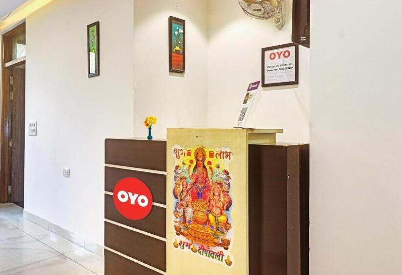 ホテル Oyo Flagship 70269  S P Residency