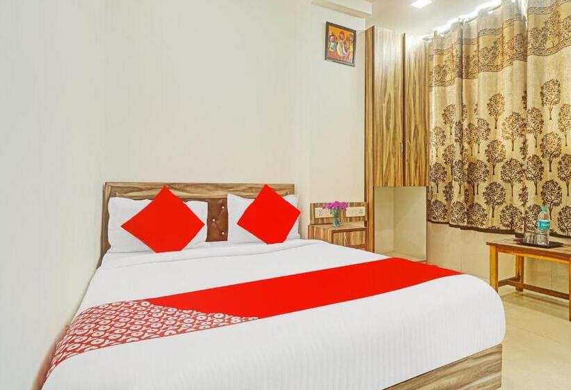 ホテル Oyo Flagship 70269  S P Residency