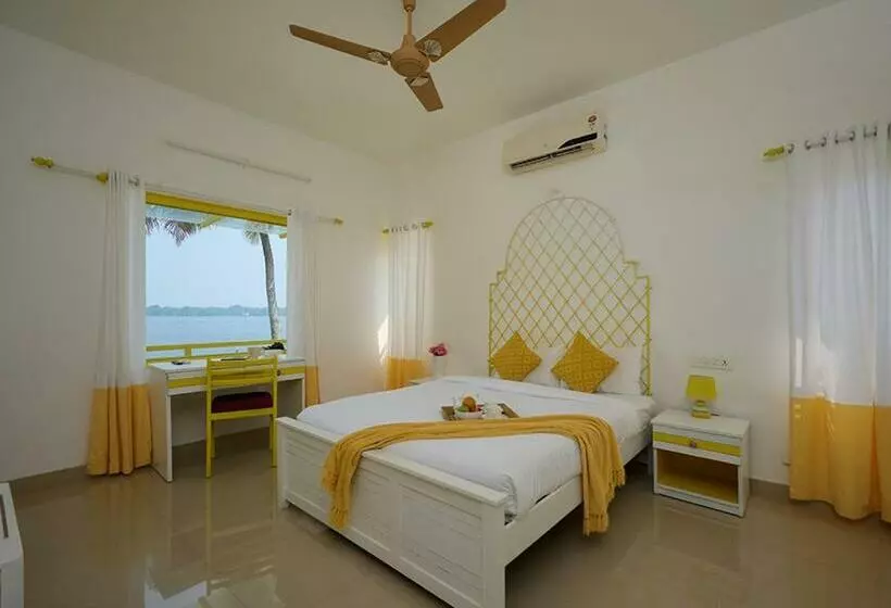 Hotelli Seclude By The Lake, Alleppey