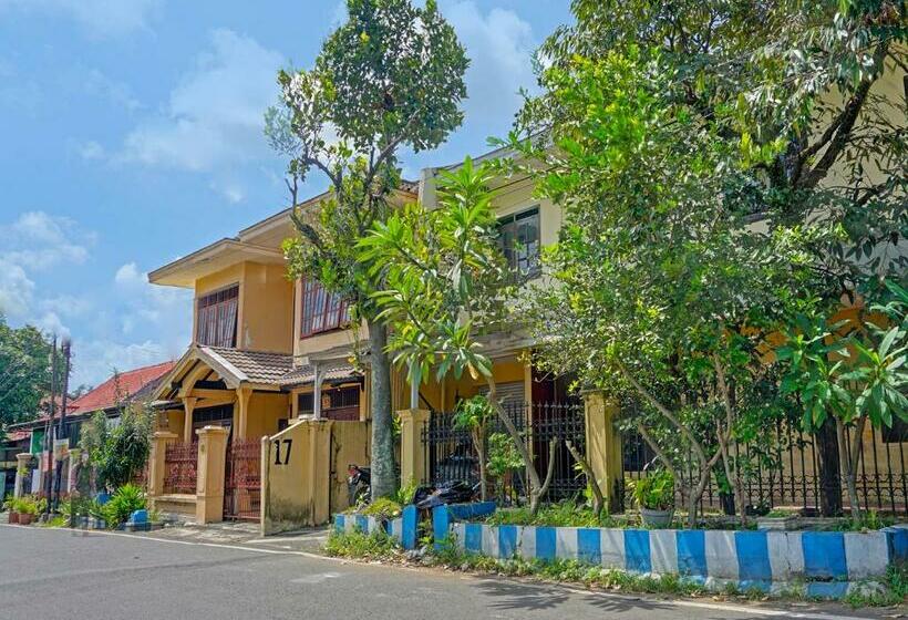 Hotel Spot On 91890 Kost Kalasan Syariah