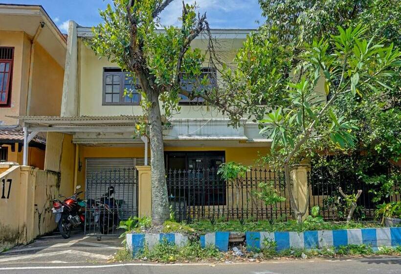 Hotel Spot On 91890 Kost Kalasan Syariah