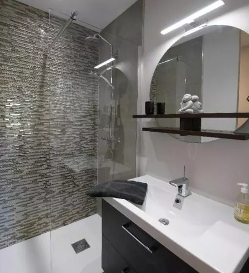 ペンション Le Demeure De Poulpican Chambre La Grotte Jacuzzi Charme Romantique Terrasse Privée 300m Plage Et Re