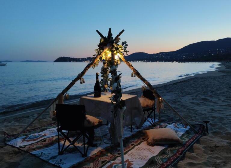 پانسیون Le Demeure De Poulpican Chambre La Grotte Jacuzzi Charme Romantique Terrasse Privée 300m Plage Et Re