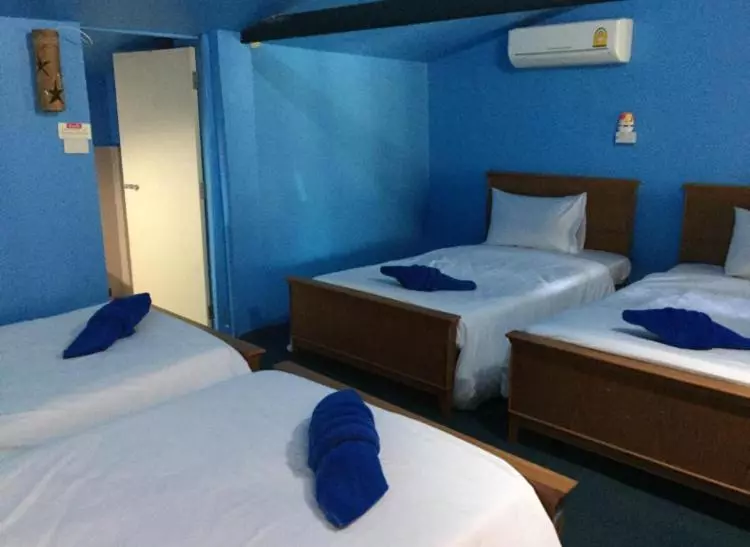 The Lazy Bar And Guesthouse