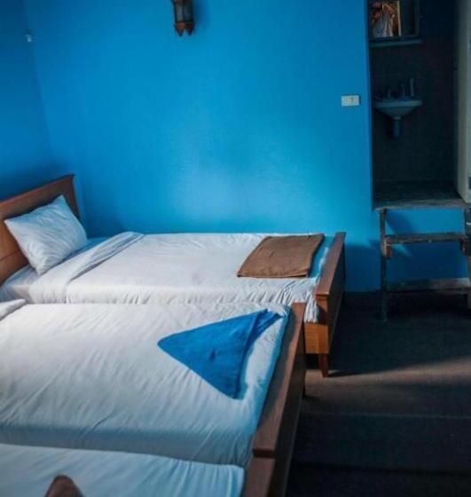 The Lazy Bar And Guesthouse