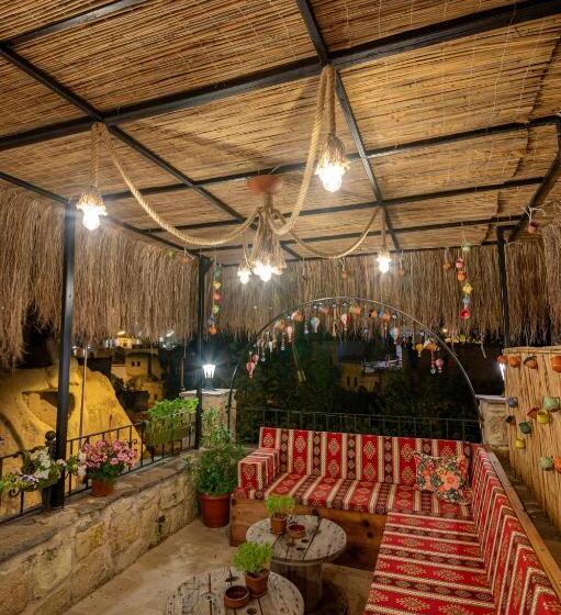 Bed and Breakfast Shiraz Cave Cappadocia