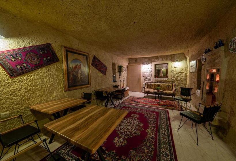 Bed and Breakfast Shiraz Cave Cappadocia