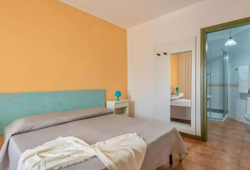 Residence Con Piscina A Santa Teresa Di Gallura