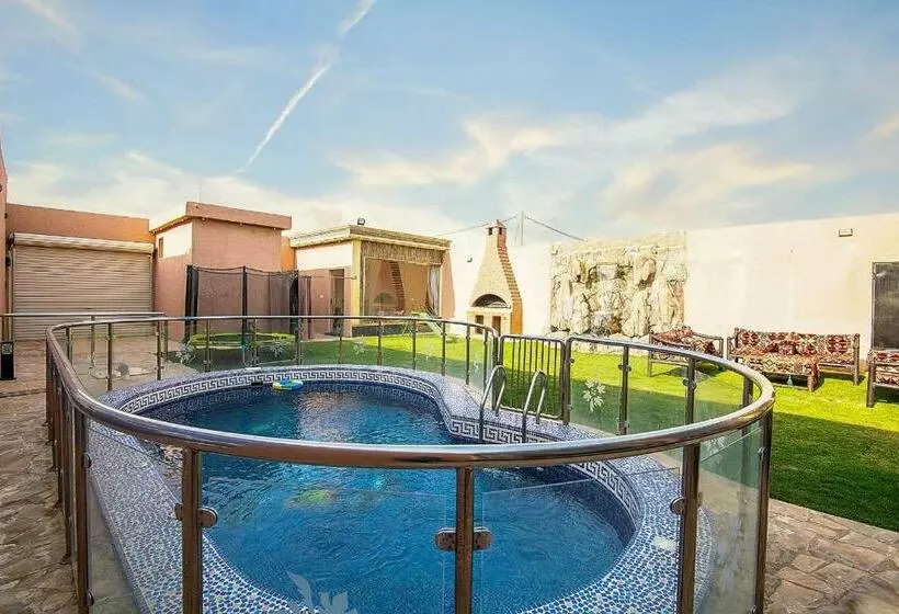 Alremal Resort