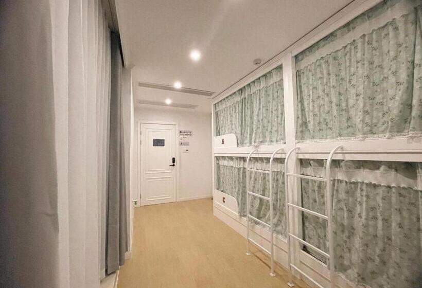 Hangzhou Lighting Lanshan Youth Hostel