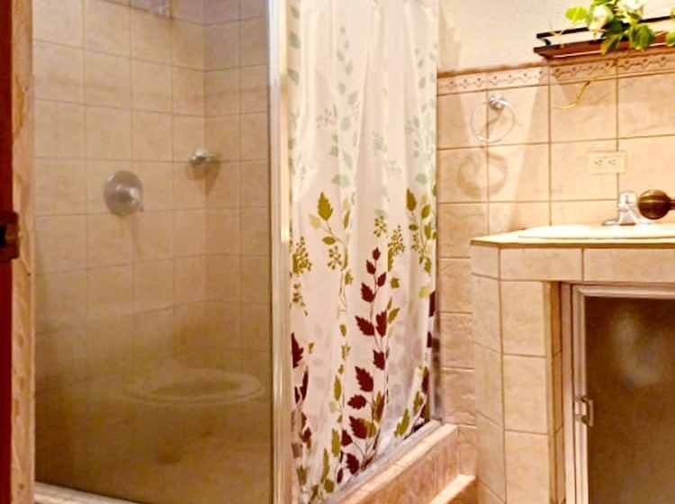 بنسيون Eco Hotel Puerto Urbano