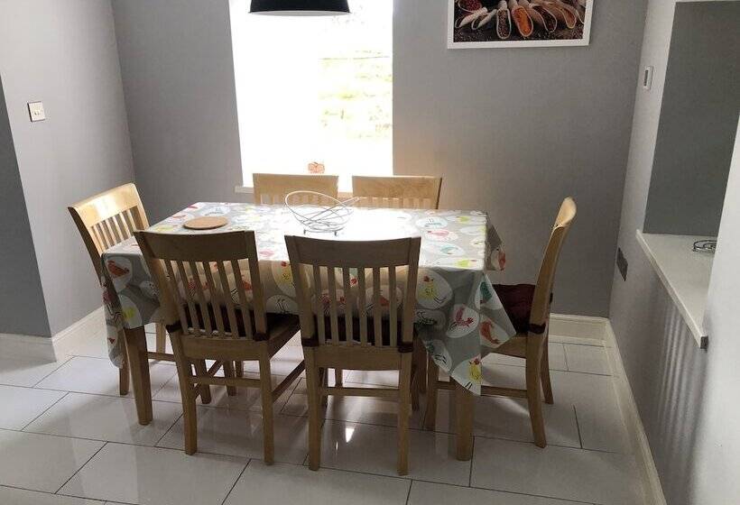 بنسيون Warlands Farm Guest House