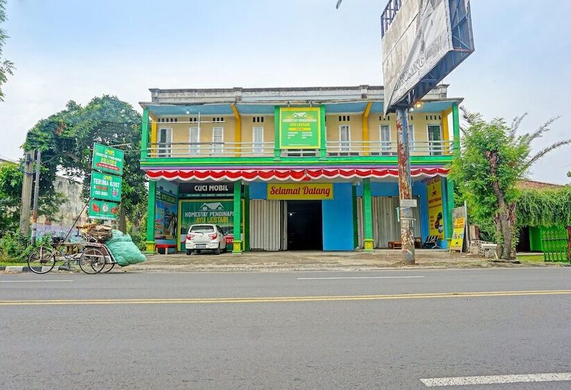 Otel Oyo 91825 Ayu Lestari Homestay