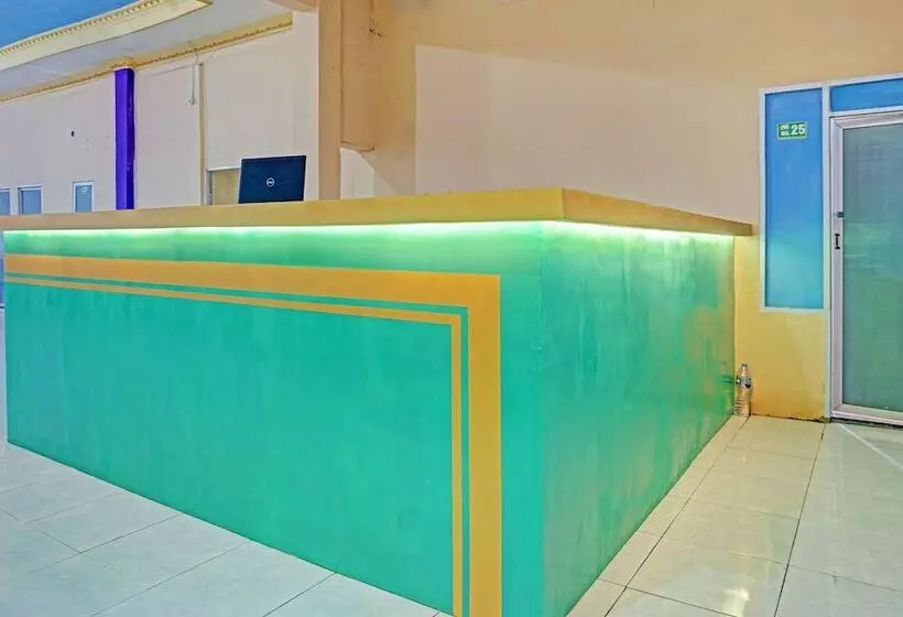 Hotelli Oyo 91825 Ayu Lestari Homestay