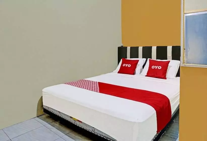 Hotelli Oyo 91825 Ayu Lestari Homestay
