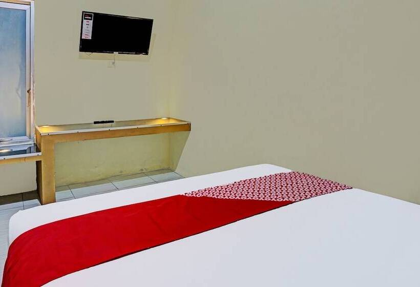 Otel Oyo 91825 Ayu Lestari Homestay