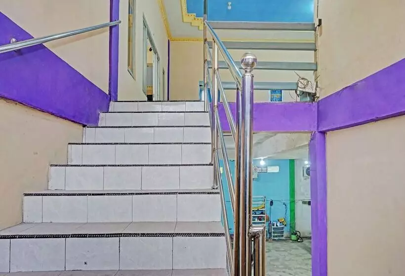 Hotelli Oyo 91825 Ayu Lestari Homestay