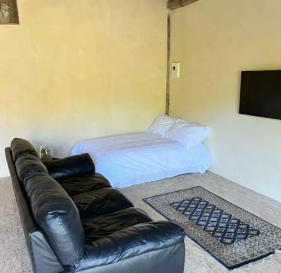 پانسیون Villa Keys