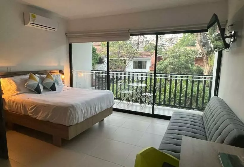 هتل 9.5 San Fernando