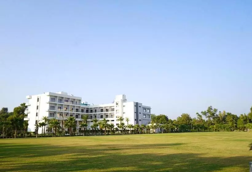 Hotelli Pride Resort & Convention Center Ranakpur Near Ranakpur Dam