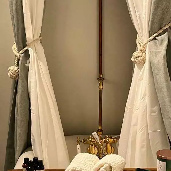 ペンション Archaic Outhouse