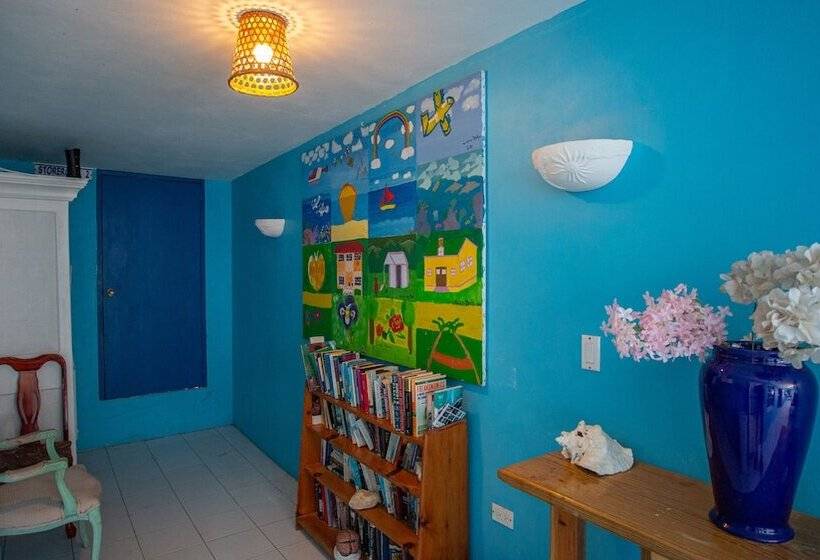 پانسیون Edwards Guesthouse