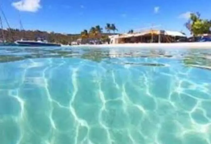 پانسیون Edwards Guesthouse