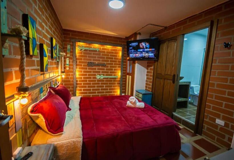 פנסיון Le Chateau Guatape