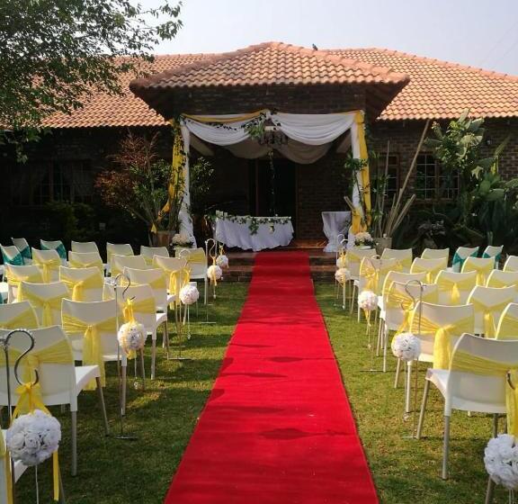 펜션 Sha Henné S Guesthouse